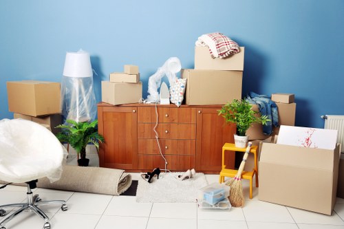 Man With Van Kingscross moving team with safety focus