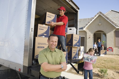 Removals van service operating near Kings Cross with local moving support