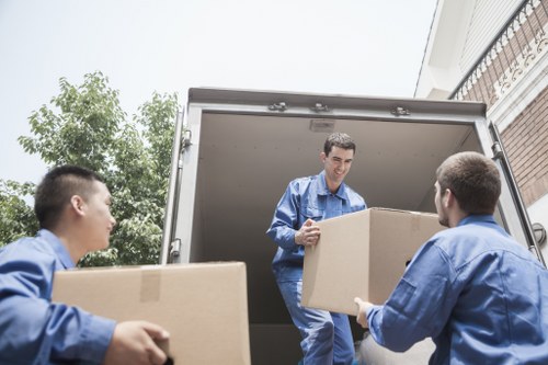 Removal truck hire service planning a Kings Cross move