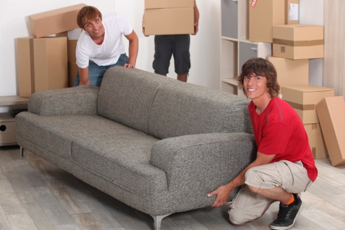 Office and residential moving van support near Kings Cross